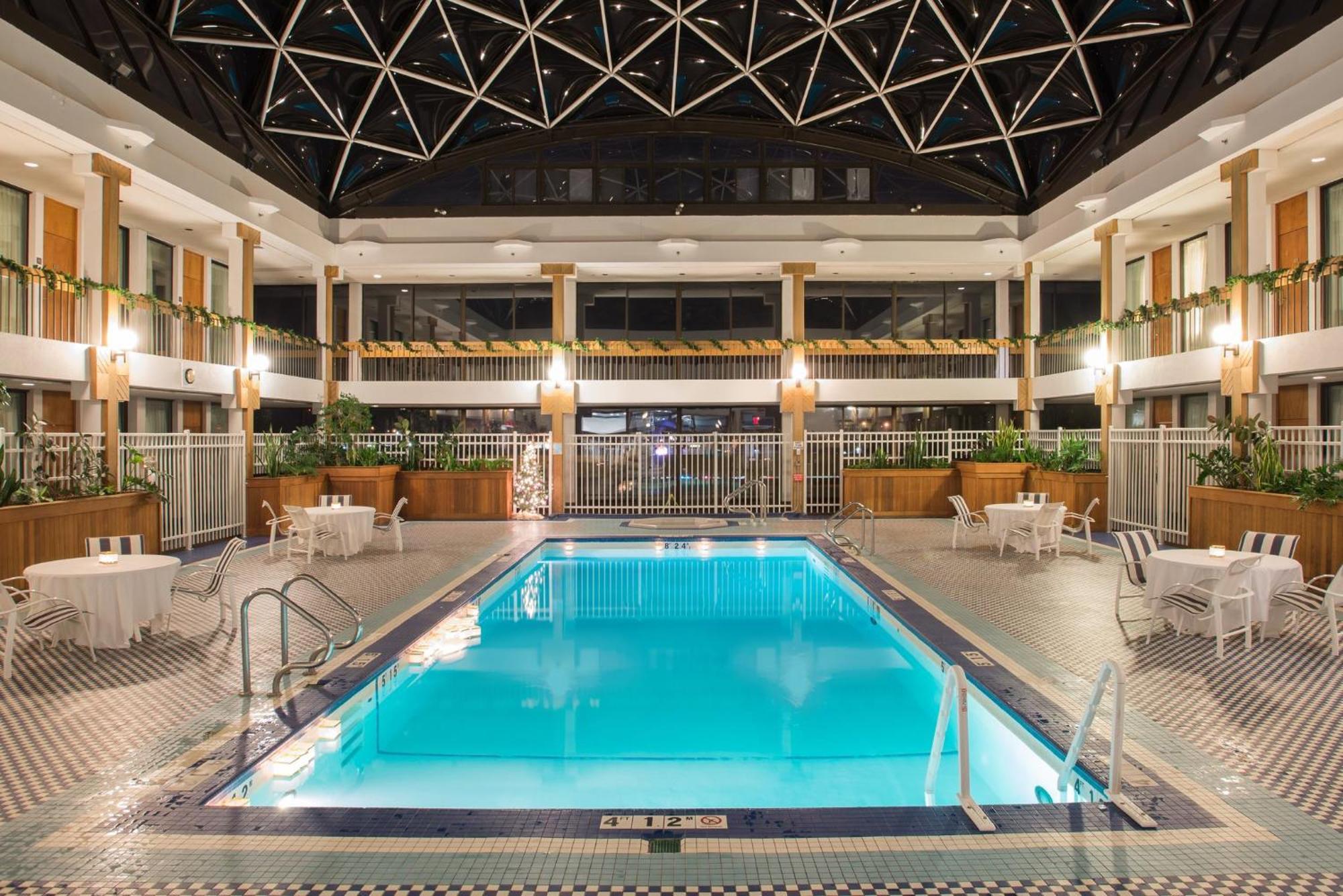 Holiday Inn & Suites Pittsfield-Berkshires By Ihg Eksteriør billede