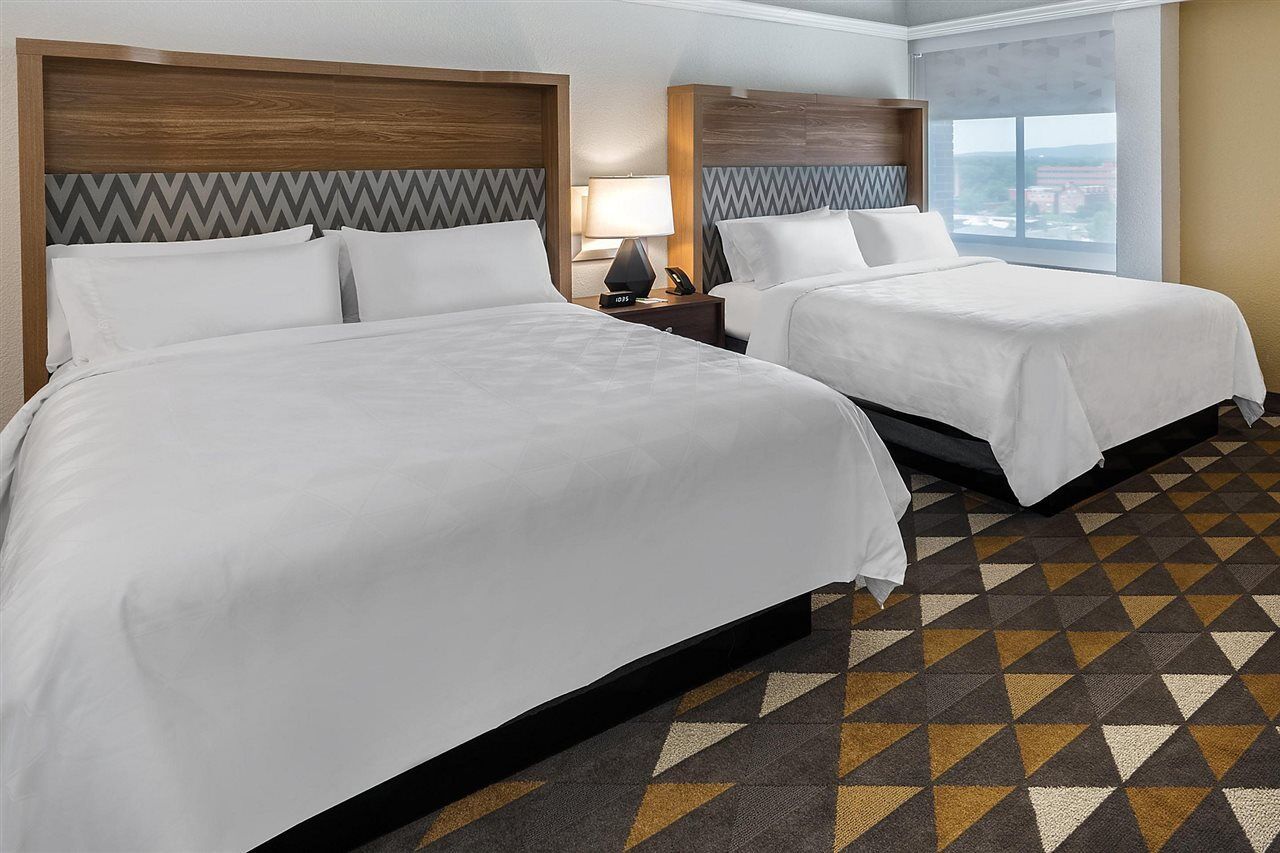 Holiday Inn & Suites Pittsfield-Berkshires By Ihg Eksteriør billede